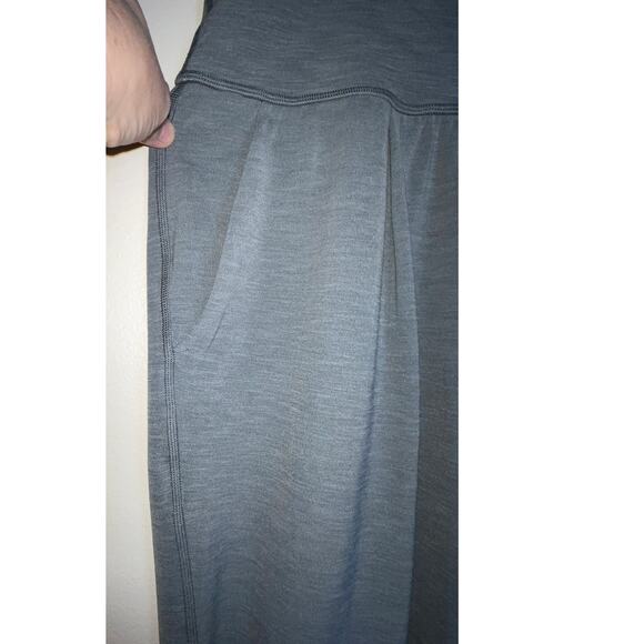 Athleta Elevation Pant - Size XL - In Sage Green‎ - Picture 5 of 9